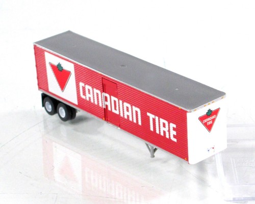N Scale **CANADIAN TIRE** 40' Trailer Van #962508 - TRAINWORX 40276, Special Run - Picture 3 of 5