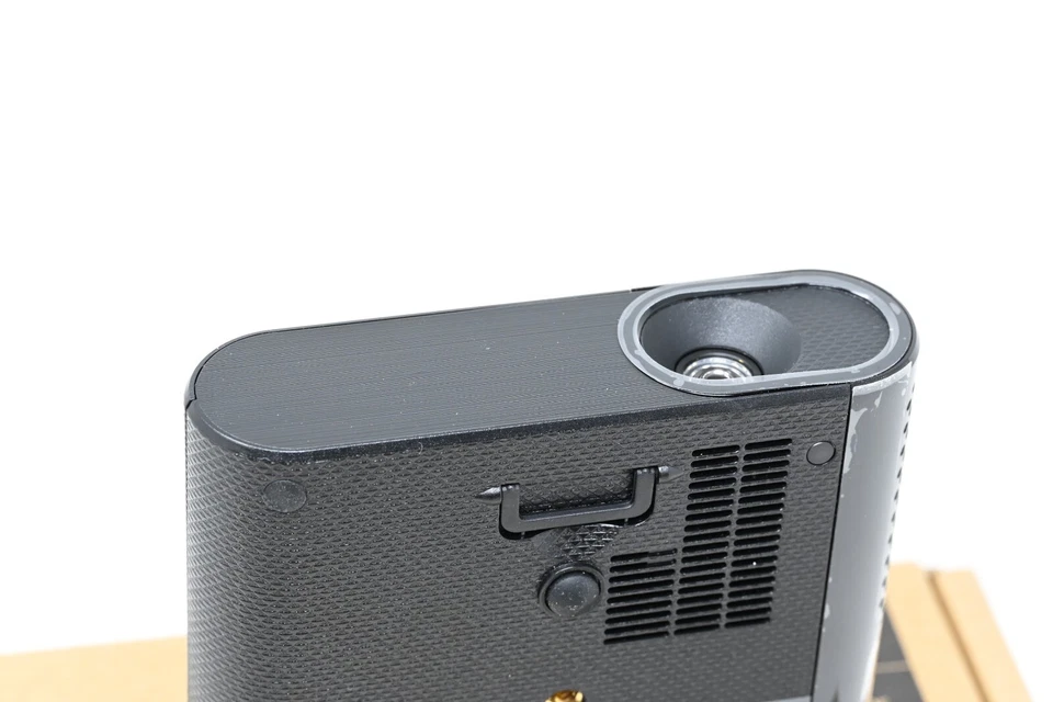 Acer C200  WVGA LED  Projector (CWV1733) - Image 3 of 4