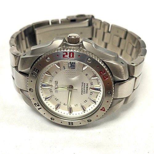 u520 Vintage Seiko Japan Titanium G Perpetual Calendar Wrist Watch 8F56-0078 - Picture 4 of 9