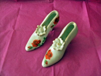 COLLECTION DE CHAUSSURES miniatures. EUR 65,00 - FR