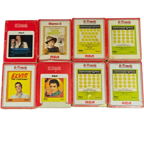 Elvis Presley Lot Of 75 8 Track Tapes VHS Tapes And Vinyl Music Collection  - Zdjęcie 2 z 20