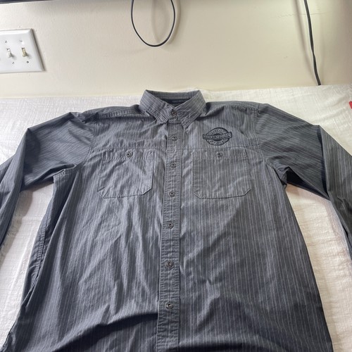 Harley Davidson L/S Herren Nadelstreifen Druckknopfleiste Hemd Größe Large schwarz grau Logo