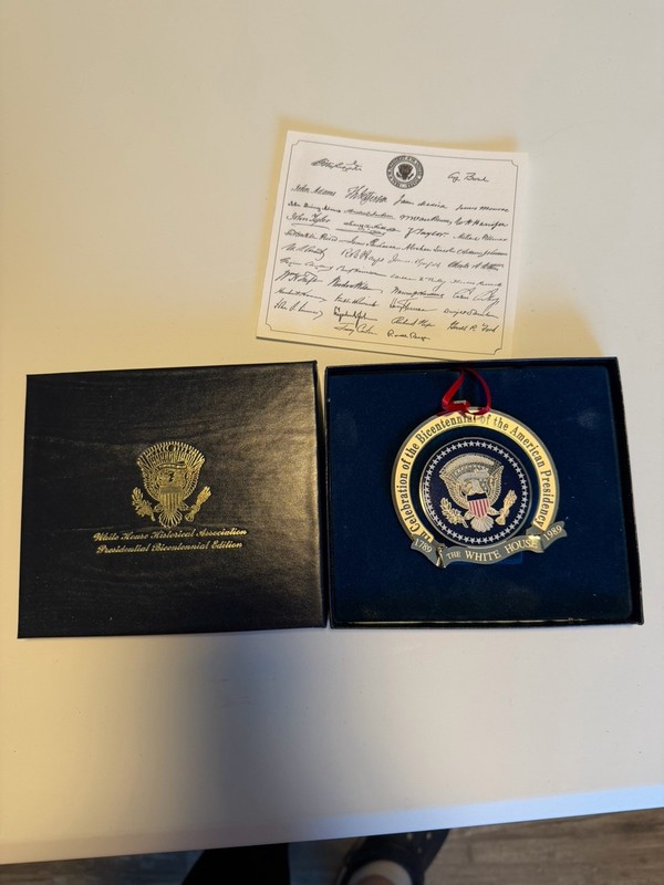 White House Historical Association 1989 Christmas Ornament Bicentennial