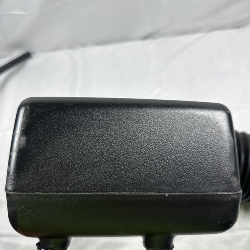 1995-1998 Silverado 5.7L Vortec Air Intake Resonator Box Sierra Suburban OEM - Picture 13 of 16