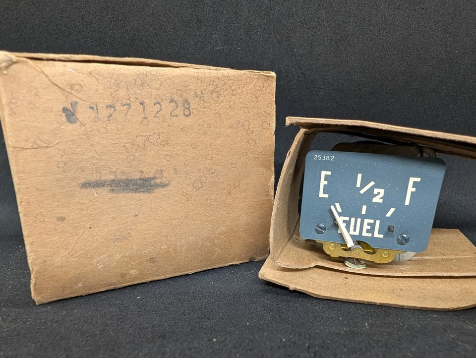 NOS 1951 1952 1953 DODGE B SERIES PICKUP TRUCK FUEL GAS DASH GAUGE 1271288 - Image 3 of 4