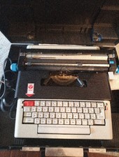 Olivetti Lettera 36-C Vintage Electric Portable Typewriter with Case and Manual thumbnail