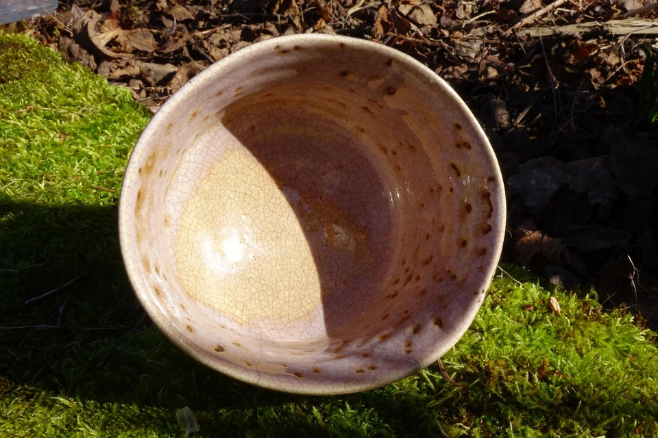 Pink Hagi Chawan / Tea Bowl by Sakakura Shinbei XII 十二代 坂倉新兵衛 (1881-1960) - Image 3 of 4
