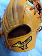 Mizuno Pro Hardball Infield Glove MM Type Ball Track Used, No Bag