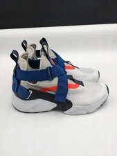 Nike Air Huarache Athletic Running Shoe White Size 7