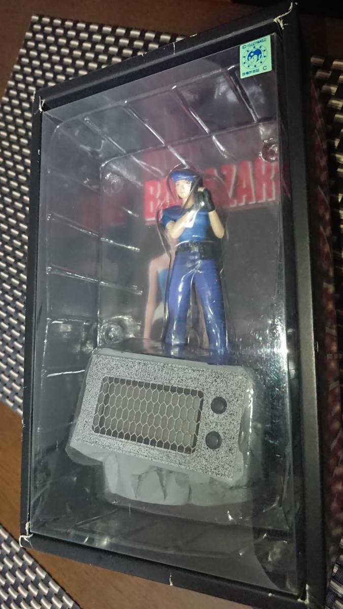 Fujisawa Tomuizu Resident Evil Figure with Clock Jill figure Fujisawa Tomuizu Resident Evil Figure with Clock Jill figure