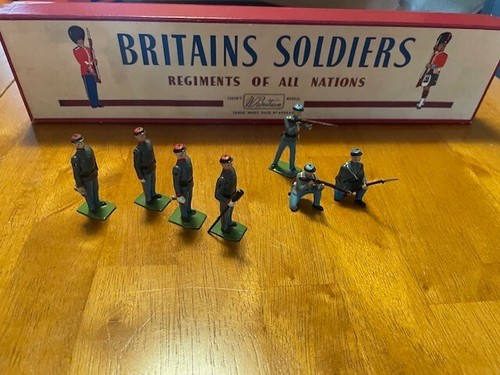 britains toy soldiers pre 1970 Confederate artillery men and infantry mixed set