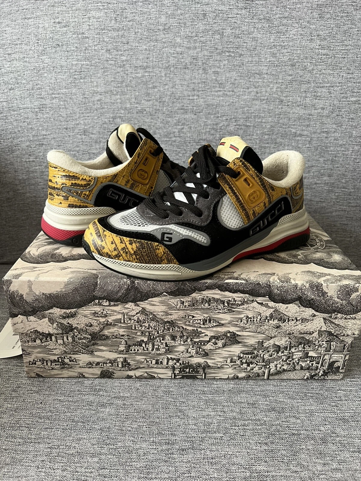 Baskets ultrapace Gucci taille 5 Royaume Uni. Neuf dans sa boîte.