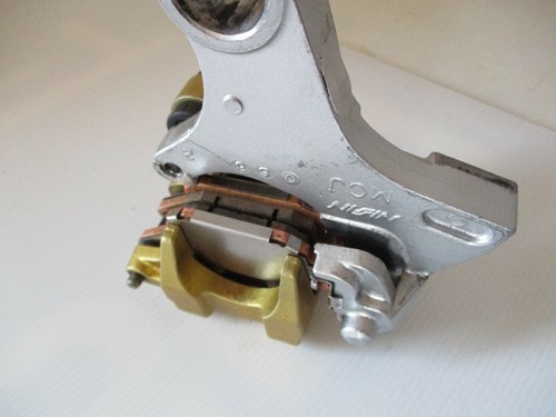 Bremssattel Hinterrad NISSIN + Träger Honda CBR 900 RR SC44 2000-2001 - Picture 3 of 4