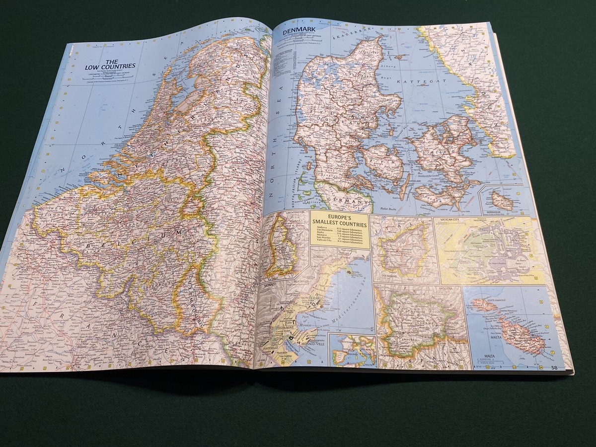 National Geographic ATLAS OF THE WORLD 6th Edition Blue Color