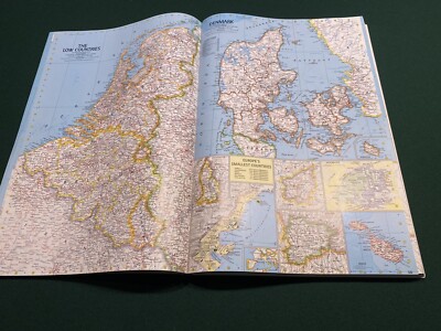 National Geographic ATLAS OF THE WORLD 6th Edition Blue Color