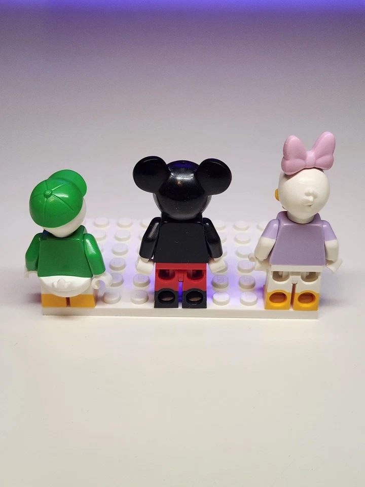 Lego Juego de 3 Minifiguras Mickey Donald y Daisy Duck Serie Disney Foto 2 de 4