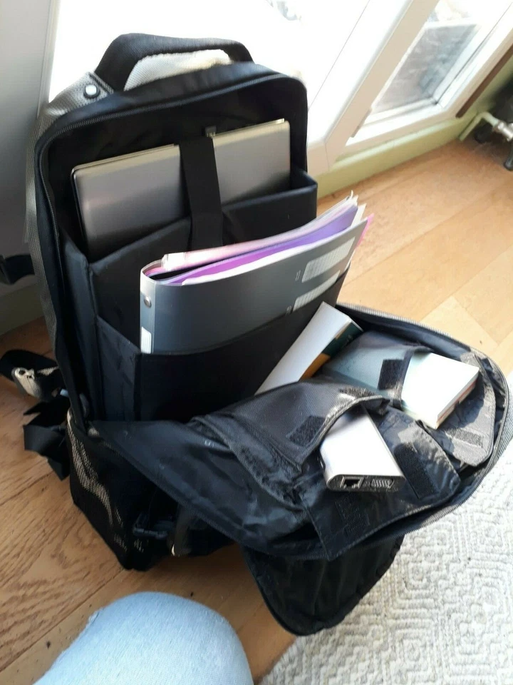 Sac à dos DICOTA ordinateur portable 17.3" – sans tâches ni éraflures. - Photo 4/4
