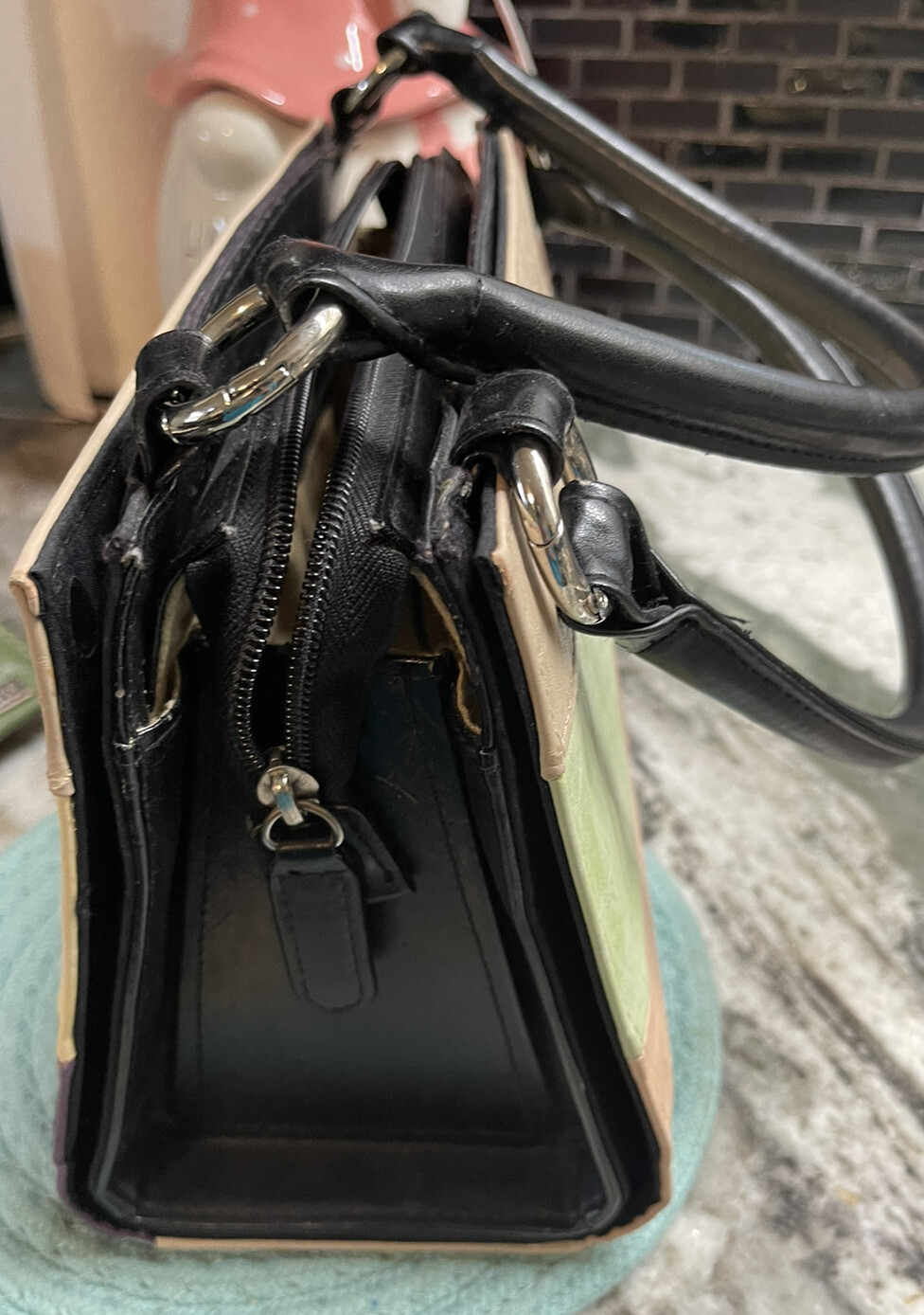 Miche  Classic basic Base Brown Handbag with 5 Co… - image 9