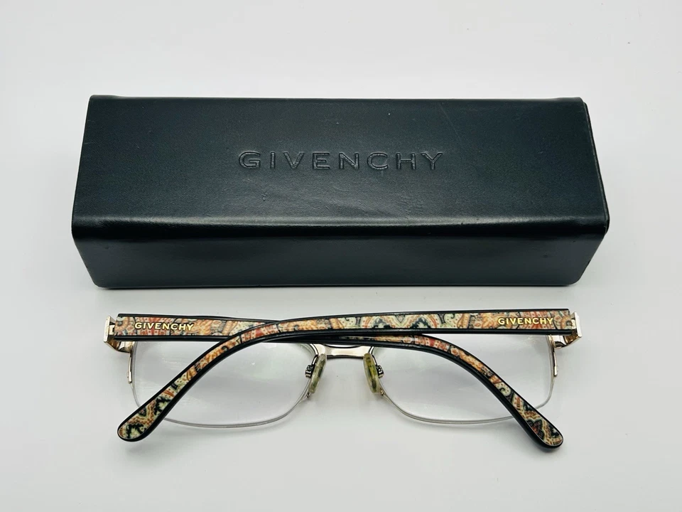 Monturas de gafas Givenchy VGV 494N Italia Foto 2 de 4