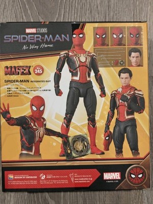 マフェックス MAFEX SPIDER-MAN INTEGRATED SUIT MAFEX - Spider-Man Integrated Suit from Spider-Man: No Way Home