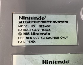 Original Nintendo NES Console Bundle 2 Controllers/Gun/14 Games/Pad - TESTED