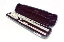 YAMAHA YFL 211SII Flute 2