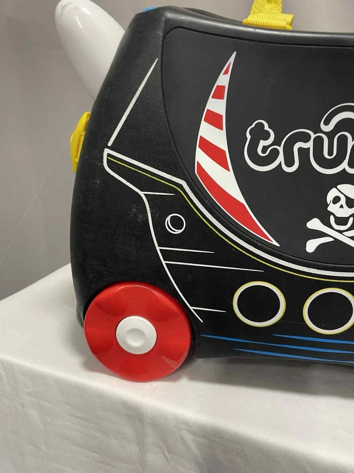 Maleta rígida Trunki Ride On equipaje de mano para niños Pedro El barco pirata Foto 4 de 4