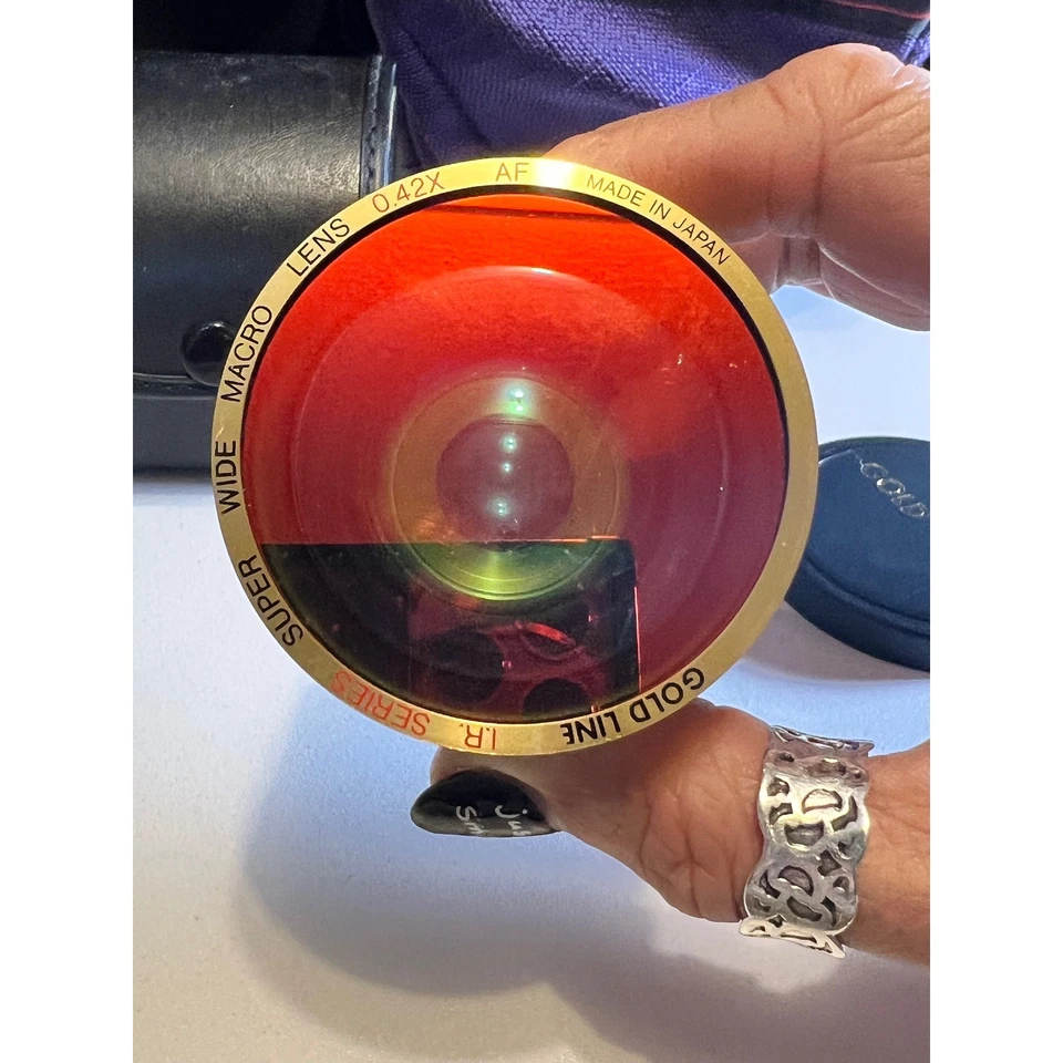 Gold Line 0.42x Super Wide Macro Lens Japan w/ 37–46mm Adapter & Tamrac 515 Case - Image 2 of 4