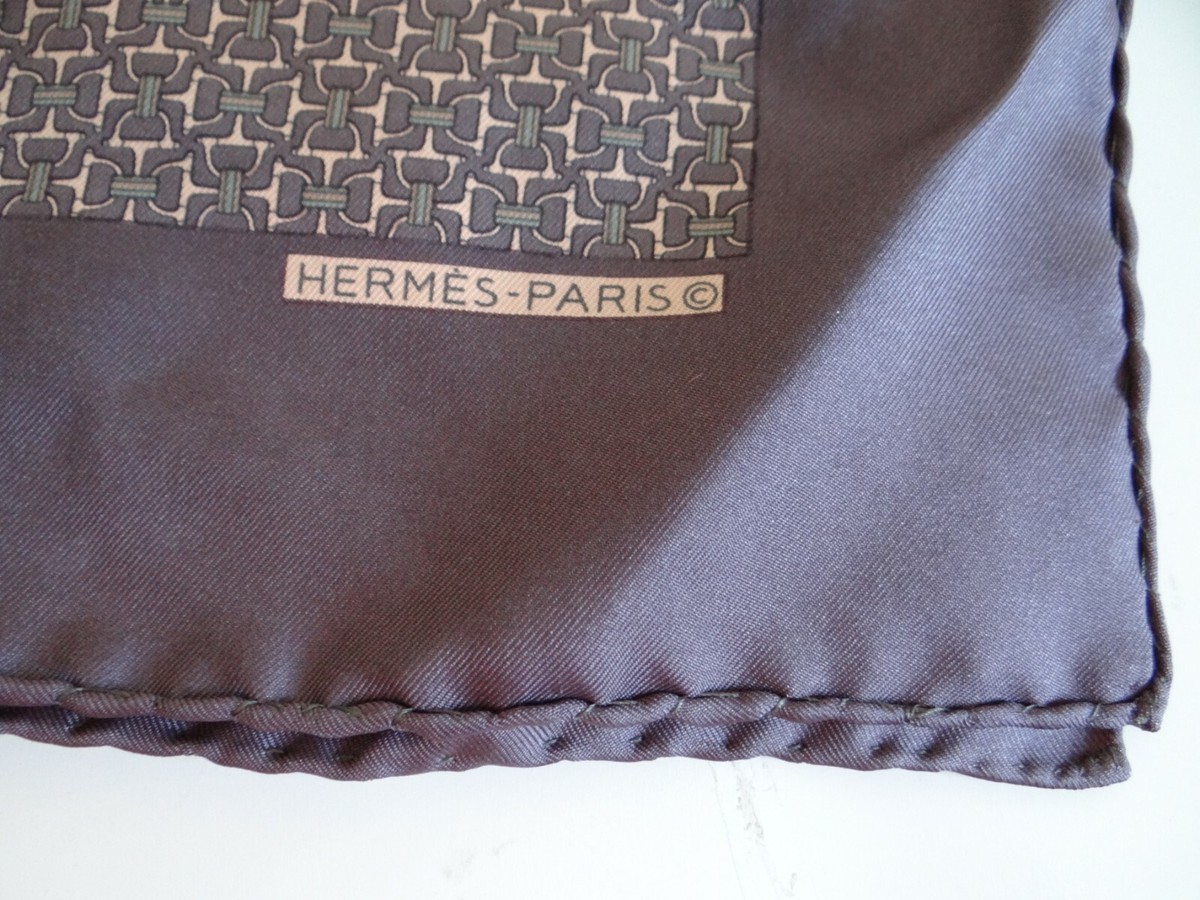 HERMES SCARF　100%SILK　MADE IN FRANC HERMES Paris vintage Rare scarf 100% Silk multi-coloured