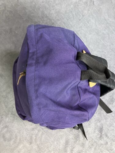 VINTAGE Eastpak Backpack Purple Bag Lightweight Bookbag School Day MADE IN USA - Picture 8 of 17