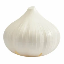 Hutzler Garlic Saver Keeper Storage Container - Keeps Fresh Longer