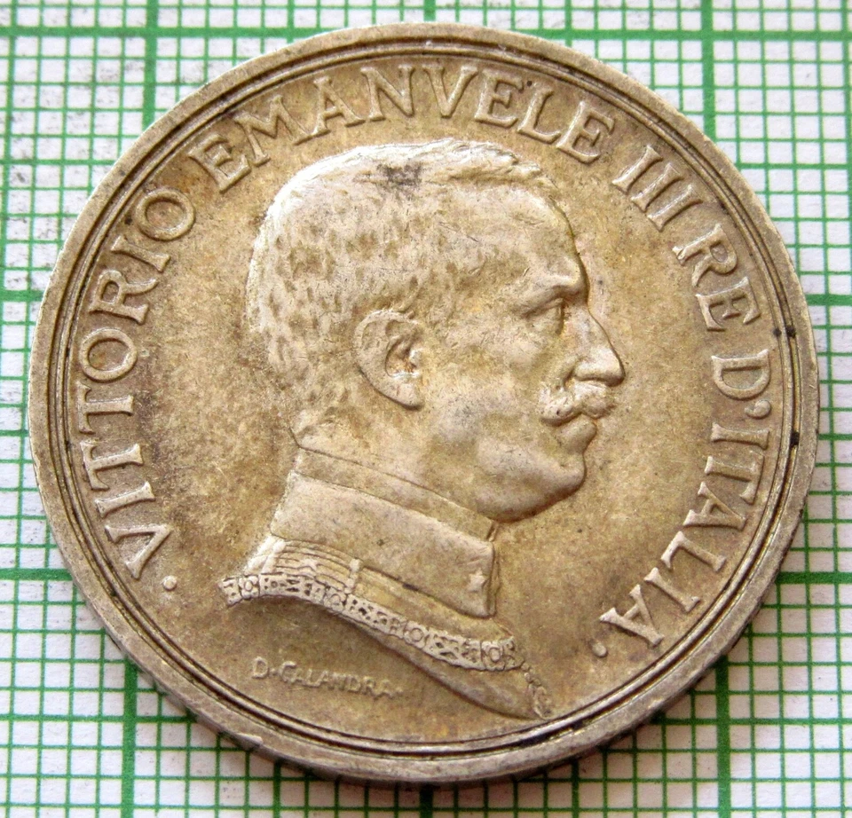 ITALY VITTORIO EMANUELE III 1914 R 2 LIRE, QUADRIGA SILVER TOP GRADE PATINA - Image 2 of 4