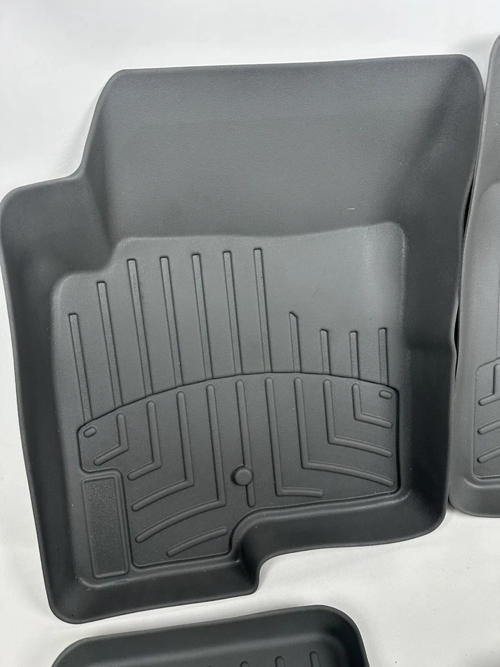 Серые передние и задние напольные коврики Dodge Caliber WeatherTech (4) - Изображение 3 из 4