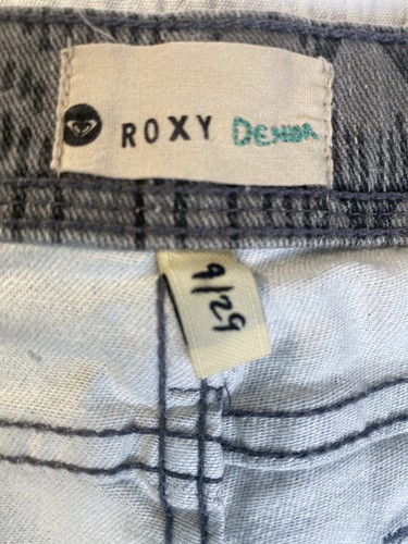 ROXY Denim Short Shorts Women Teen 9/29 Grey Native Distressed Low Rise Raw Hem - Picture 10 of 12