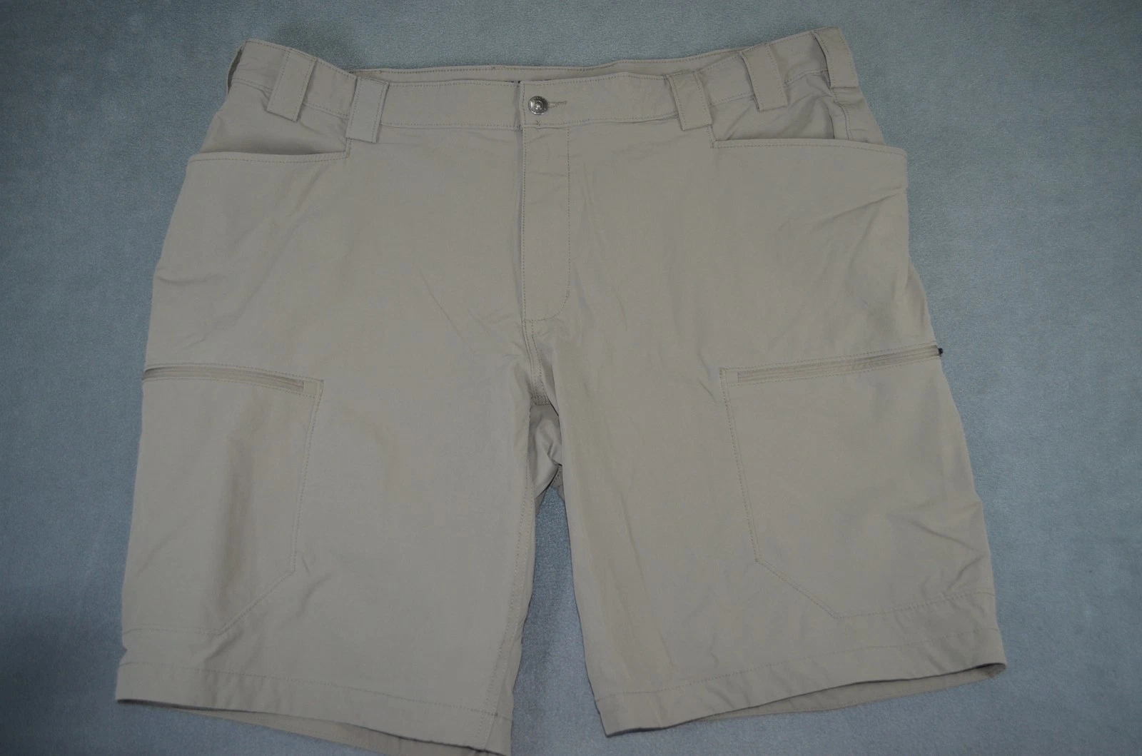 Duluth Flexpedition 11" Cargo Shorts Mens 42 Relaxed Fit Khaki Tan Stretch Nylon