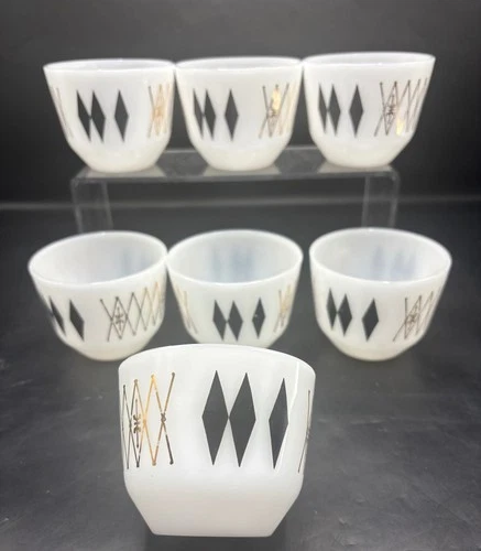 Vtg Federal Milk Glass 7 Custard Dessert cups- Atomic Black diamond & Gold