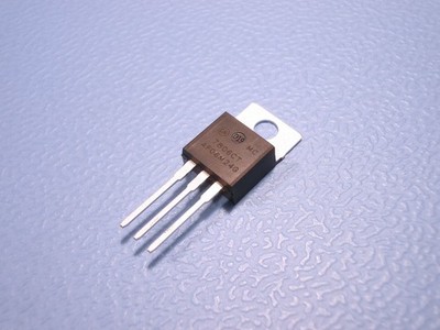 MC7806CTG Linear Voltage Regulator IC Positive Fixed 1 Output 1A 6V TO220 onsemi