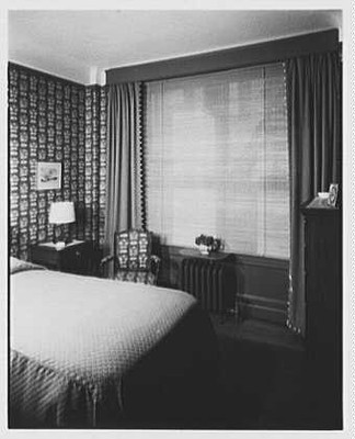 Mrs. T. Le Fort, residence at 116 E. 63rd St., New York City. Bedroom window II