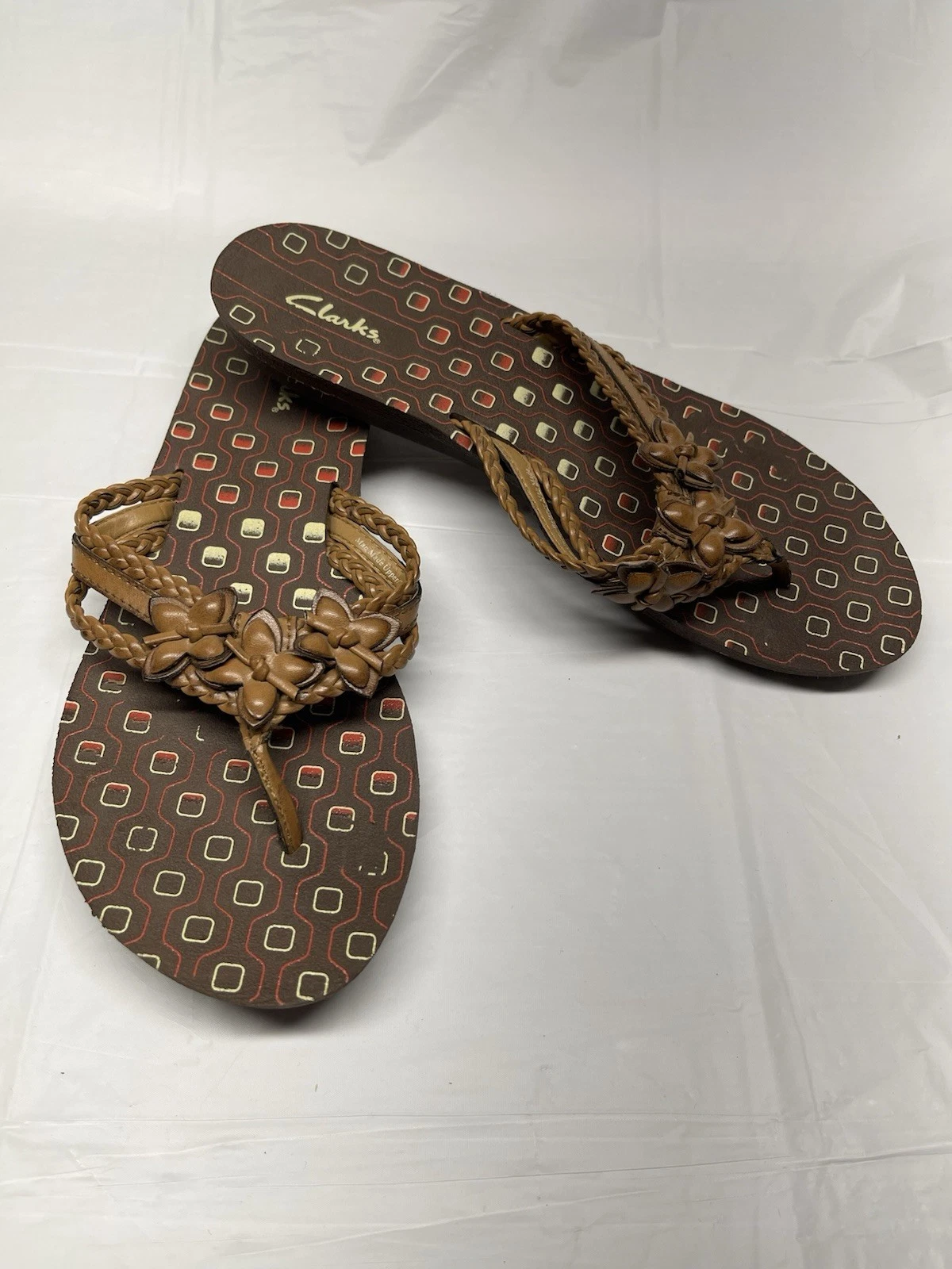 Sandali donna Clarks marroni in ecopelle con tacco piatto misura 9M