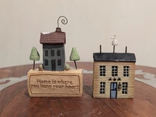 2 Damaged Blossom Bucket Mini Resin Saltbox Houses Suzi Skoglund & John Sliney