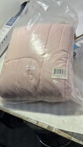Tadpoles Quilted Toddler Comforter 40" x 60" - Polyester, Pink Unicorn Pattern - Picture 2 of 3