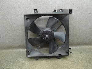 Kühlerlüfter links 2M413-M0601 116Tkm Subaru Forester III SH 2.0D 10.1792.071