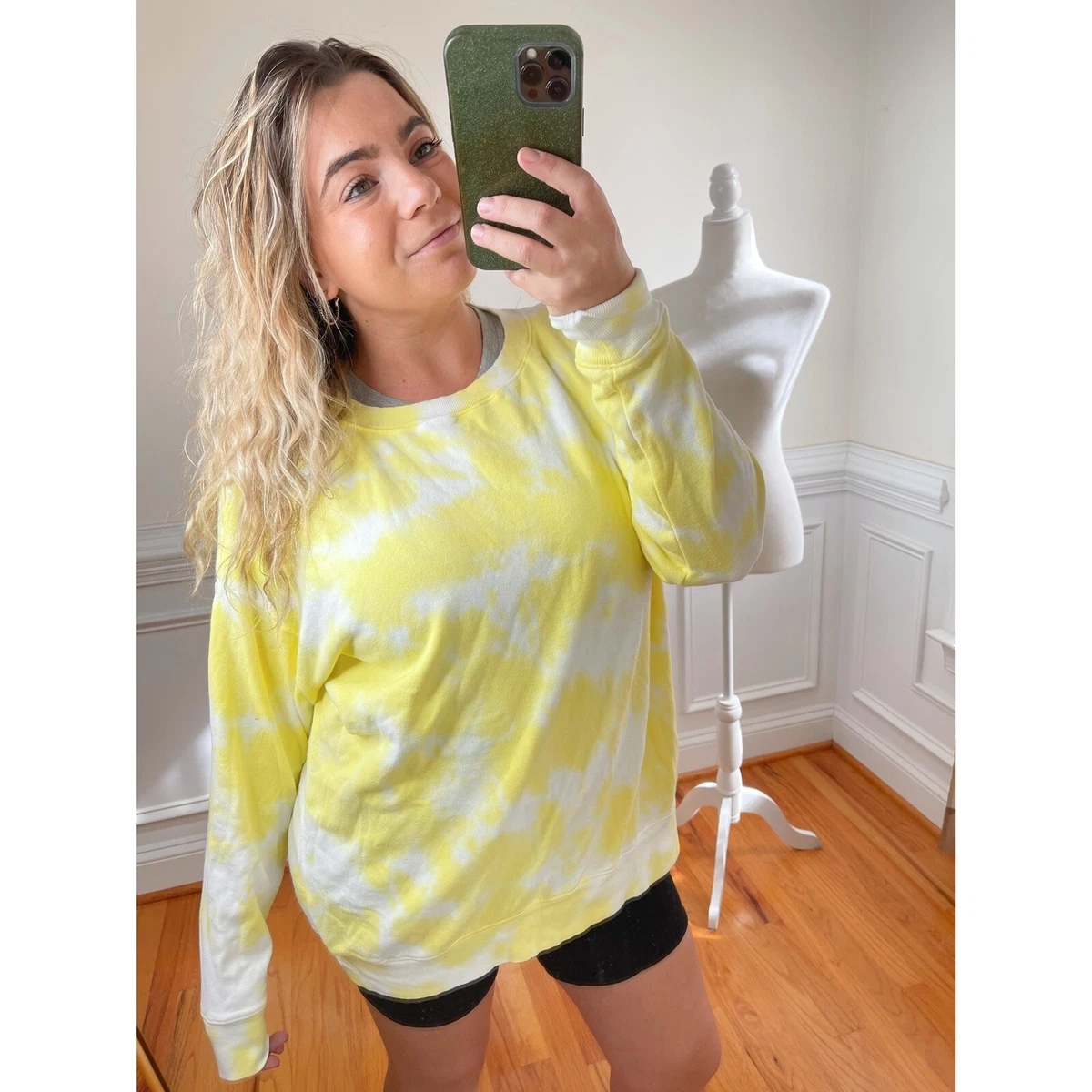 NWOT Wildfox Oversized Yellow Tie Dye Sweatshirt size XS