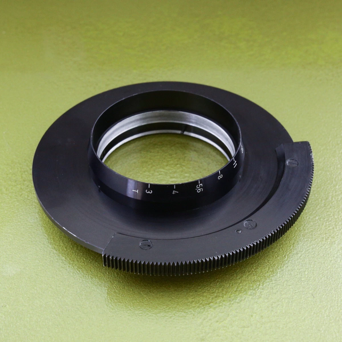 British Cine lens with no mount, no Iris Diaphragm, only a rotating