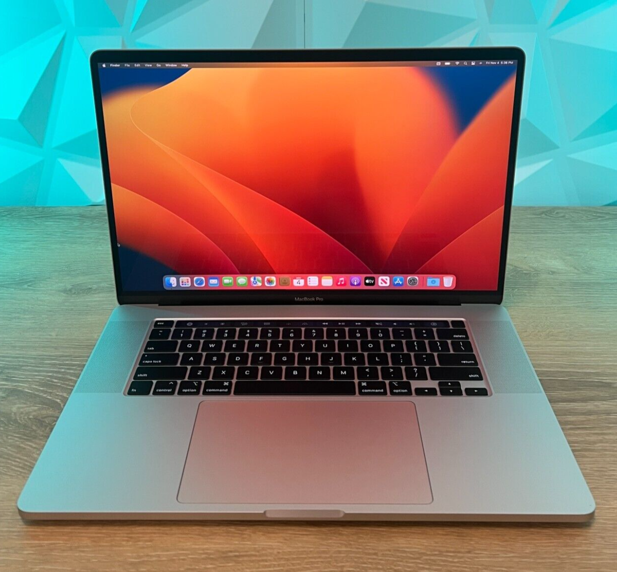 OPEN BOX* Apple MacBook Pro 16 OPEN BOX* Apple MacBook Pro 16