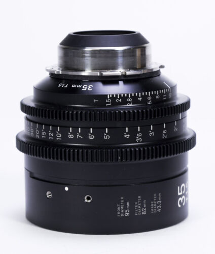 Sigma 35mm T1.5 FF High-Speed Cine Prime Lens - PL Mount - Picture 2 of 5