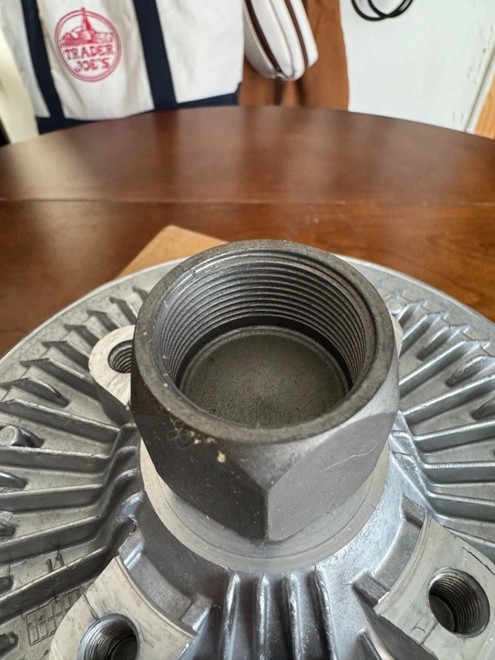 General Motors 15022300, Engine Cooling Fan Clutch - Image 2 of 4