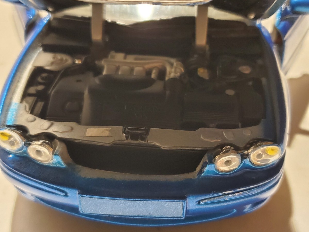 2001 Jaguar X Type Custom Paint Blue Maisto 1:18 Scale Diecast