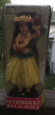 blonde hula girl dashboard