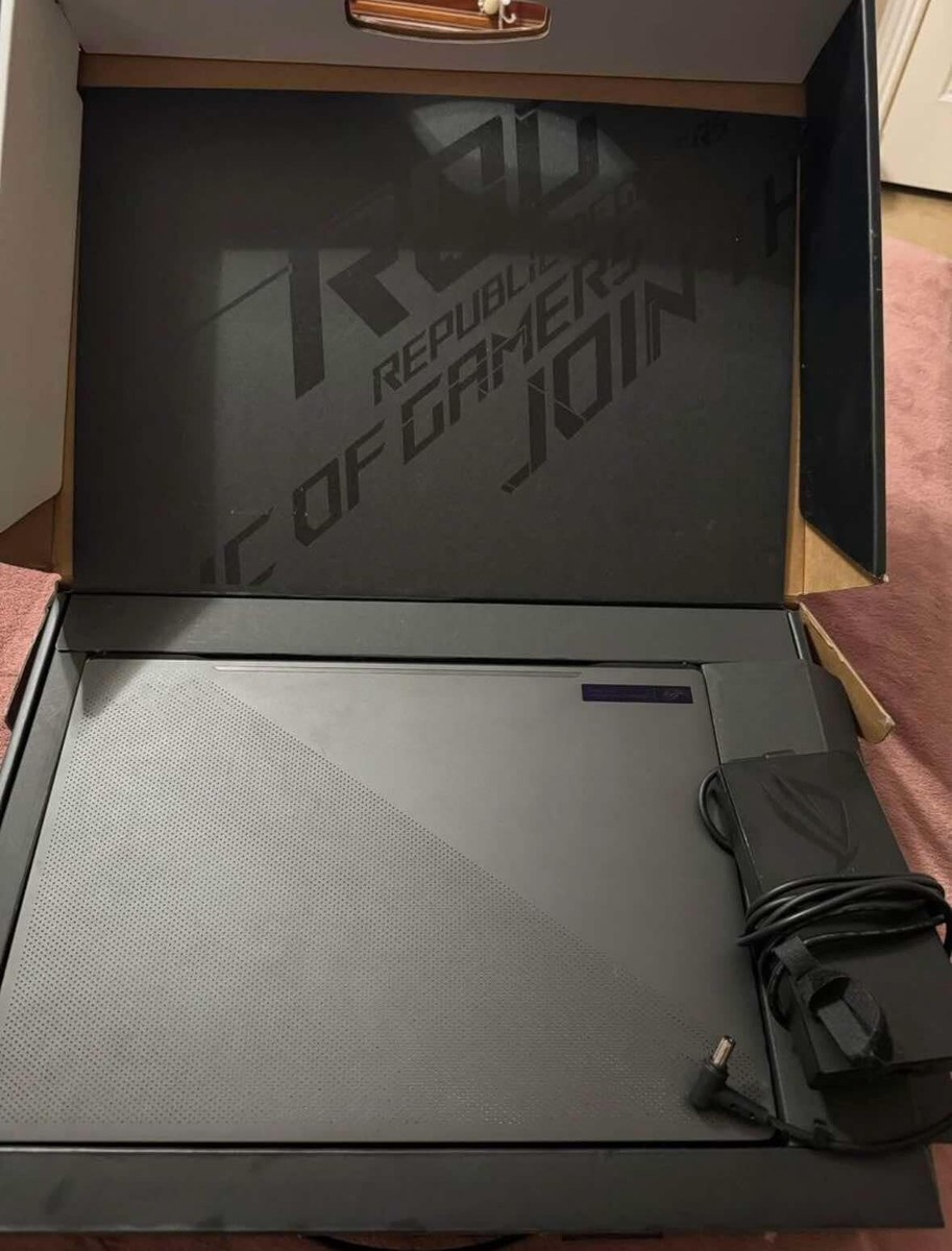 ASUS ROG Zephyrus G15 15.6'' (512GB SSD, AMD Ryzen 9 6900HS ASUS ROG Zephyrus G15 15.6'' (512GB SSD, AMD Ryzen 9 6900HS
